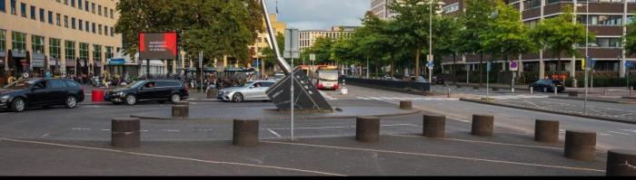 Foto van het stationsplein bij Amersfoort Centraal